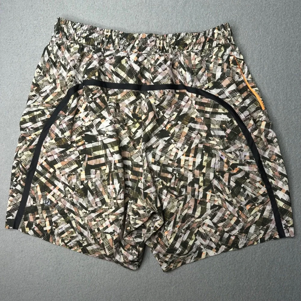 Lululemon Pace Breaker Shorts Men Medium Olive Multi 7